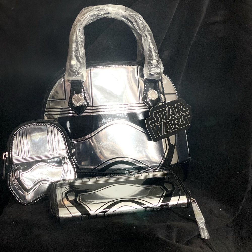 Loungefly Star Wars Purse Wallet And Coin Purse Captain Phasma NWT